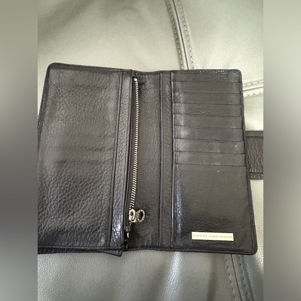 Marc Jacobs Black Satchel with Wallet - Picture 12 of 16